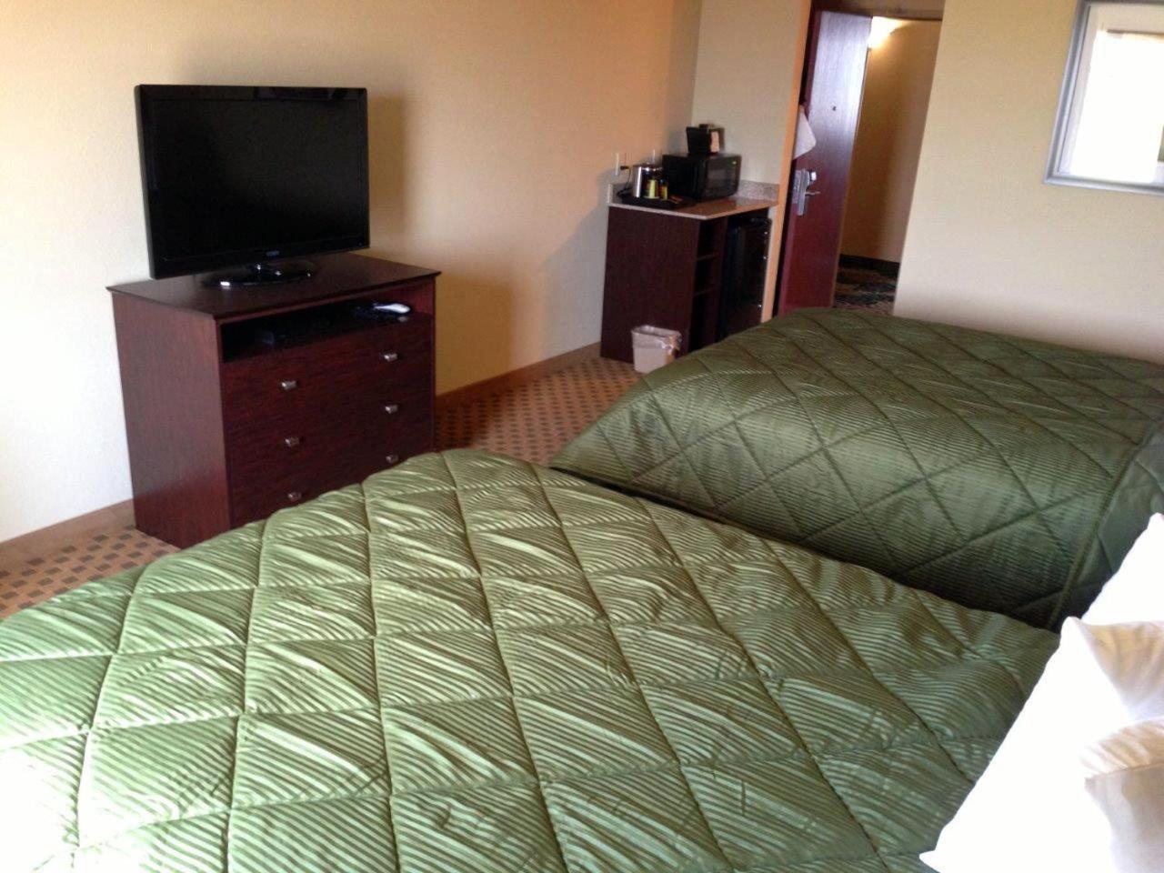 Cobblestone Inn & Suites - Harper エクステリア 写真